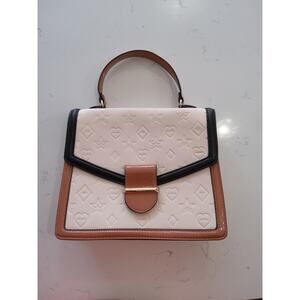 Aldo designer Crossbody. Office Siren. Leather. Embossed Heart. Cream.Top handle